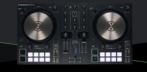 Traktor Kontrol S2: 2-channel DJ controller