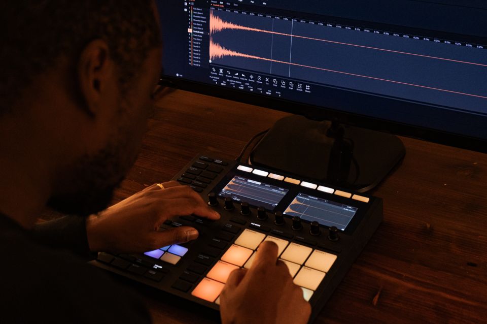 Maschine 3 | Beat making and music production software